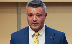 Derbi Öncesi “Tekmeye Kafa Atan” Takıma Dev Prim! Sadettin Saran’dan Futbolculara Flaş Mesaj