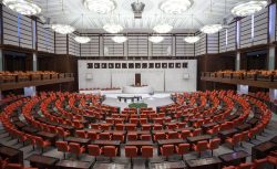 En erken emeklilik nasıl olacak? SGK şartları değiştirdi! Emekli olmak isteyenler buraya